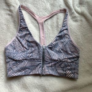 Lululemon sports bra🌟